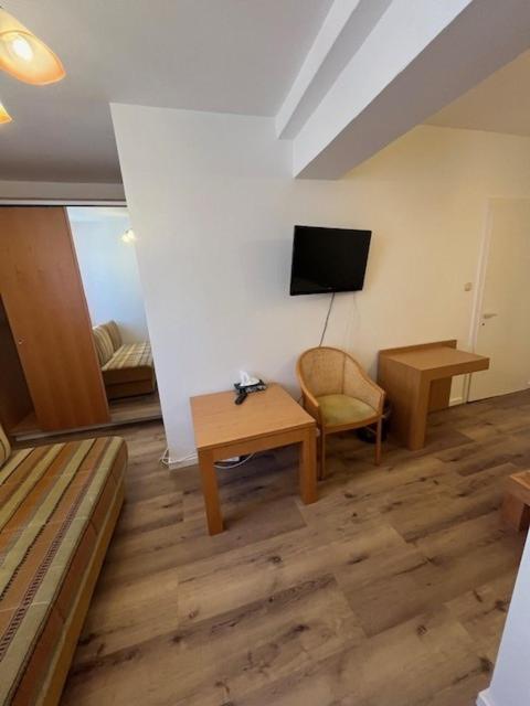 City Hotel Post 14 Braunau am Inn Exterior photo